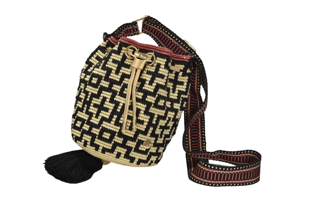 Cruces Black