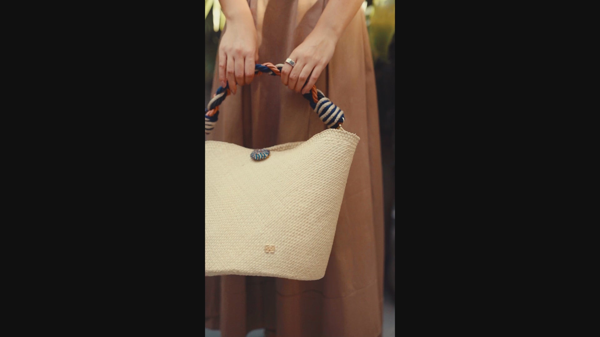 Alma Beige/Blue